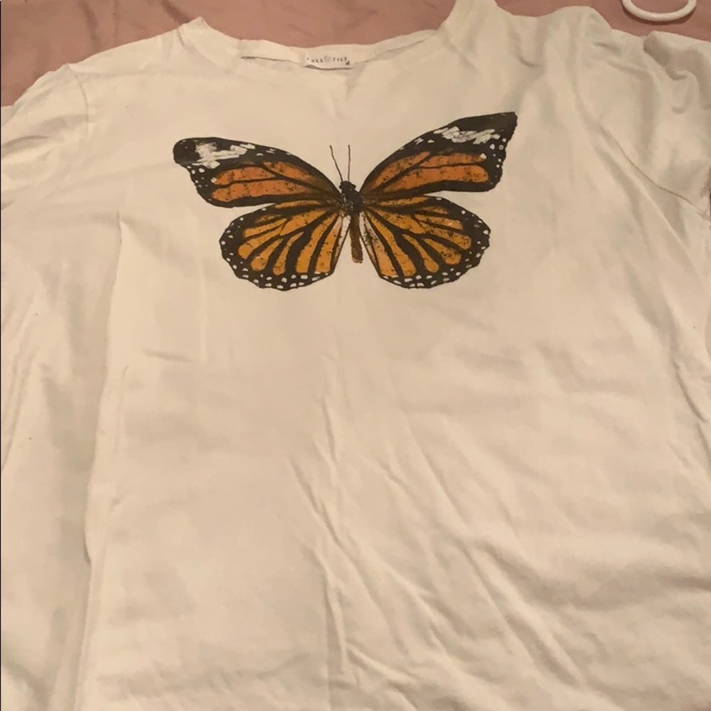 Butterly tee - Picture 1 of 3